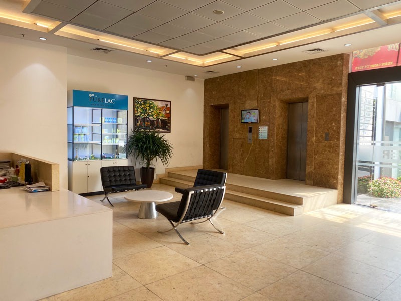 Sảnh tầng 1 tòa nhà Detech Tower số 8 Tôn Thất Thuyết